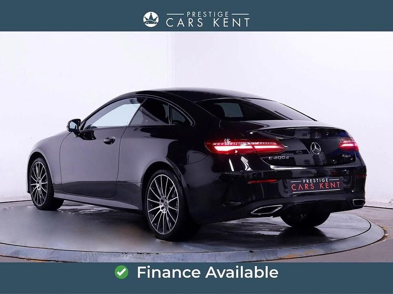 Used Mercedes E400 AMG Line Premium 325 HP (239 kW) 2021 Black Coupe