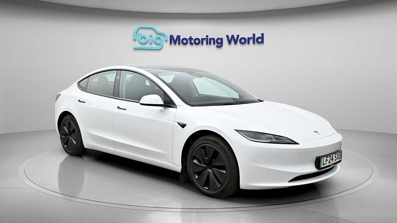 Used Tesla Model 3 RWD 208 kW (283 HP) 2024 White Sedan