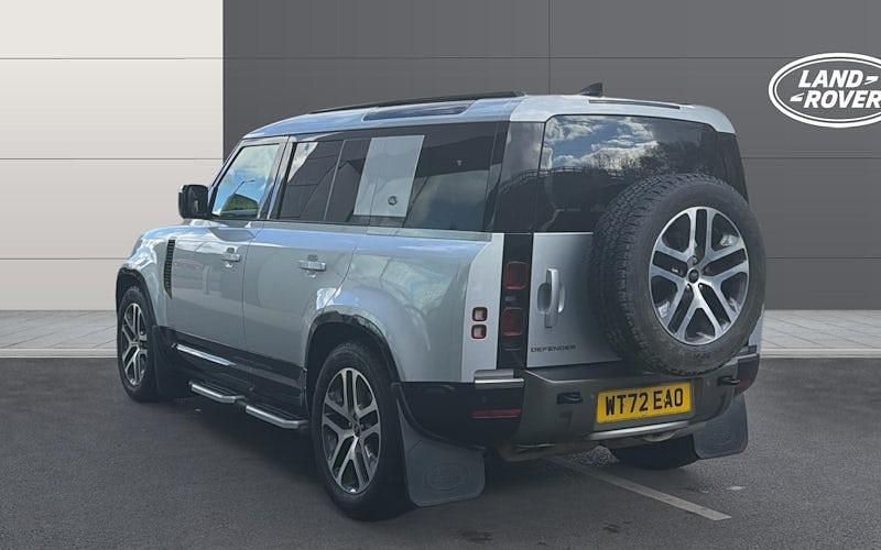 Usado Land Rover Defender SE Dynamic 249 HP (183 kW) 2025 SUV