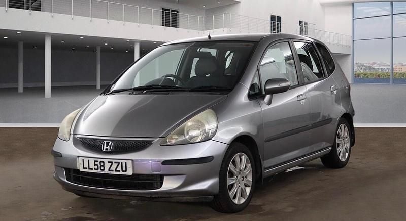 Used Honda Jazz SE 2009 Silver Hatchback