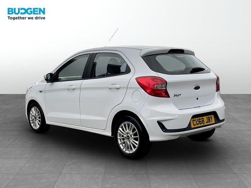 Used Ford Ka Plus Zetec 85 HP (62 kW) 2019 White Hatchback