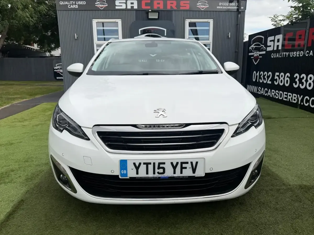 Used Peugeot 308 SW Allure 115 HP (84 kW) 2015 White Estate