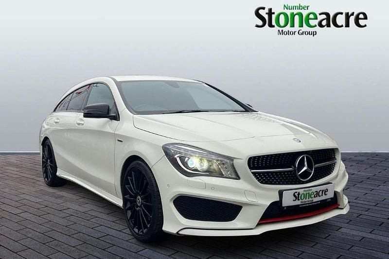 Used Mercedes CLA250 AMG 214 HP (157 kW) 2016 White Sedan