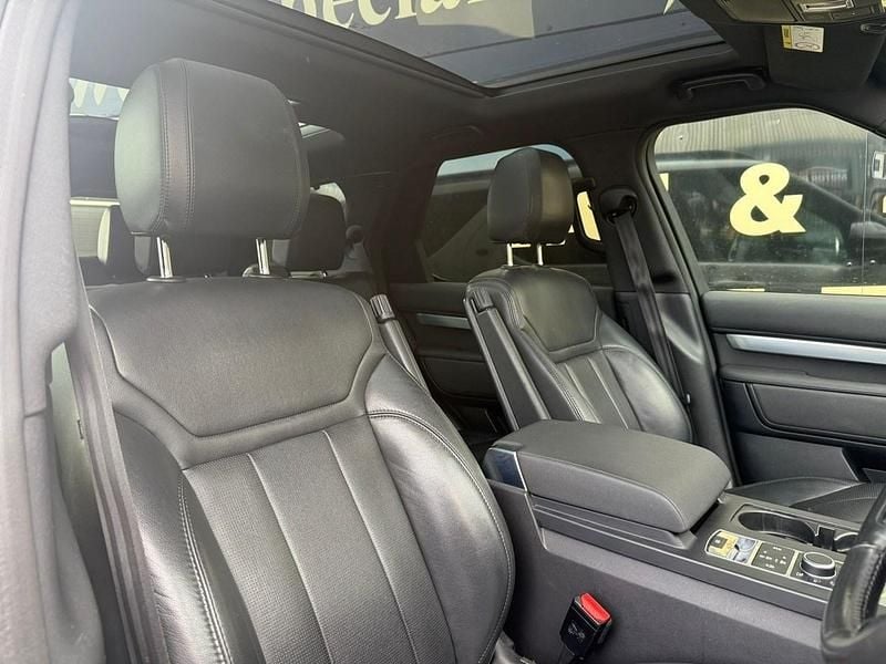 Used Land Rover Discovery 5 Landmark 306 HP (225 kW) 2020 White SUV