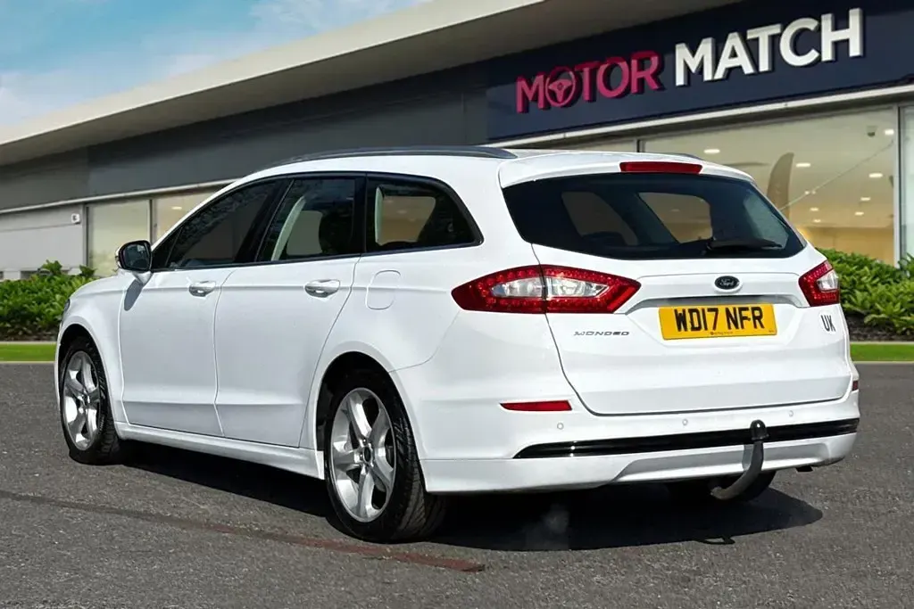 Used Ford Mondeo Titanium 2017 White Estate