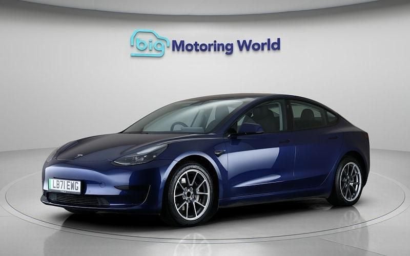 Used Tesla Model 3 Standard Range 208 kW (283 HP) 2021 Blue Sedan