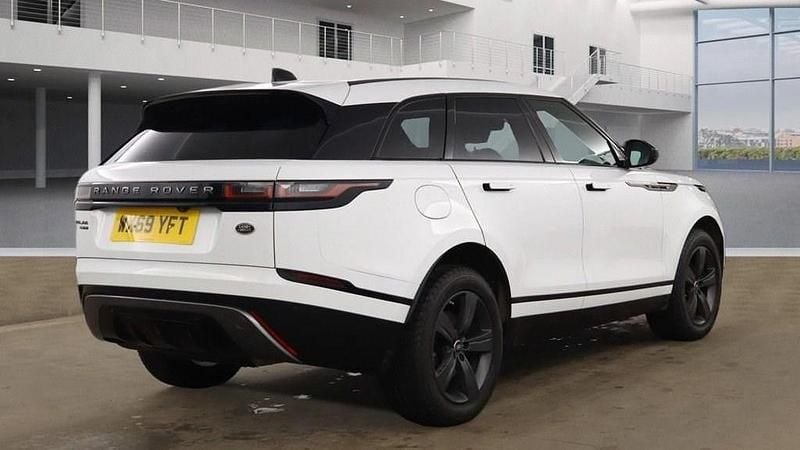 Used Land Rover Range Rover Velar R-Dynamic 180 HP (132 kW) 2019 White SUV