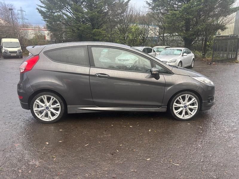 Used Ford Fiesta Zetec 2015 Grey Hatchback