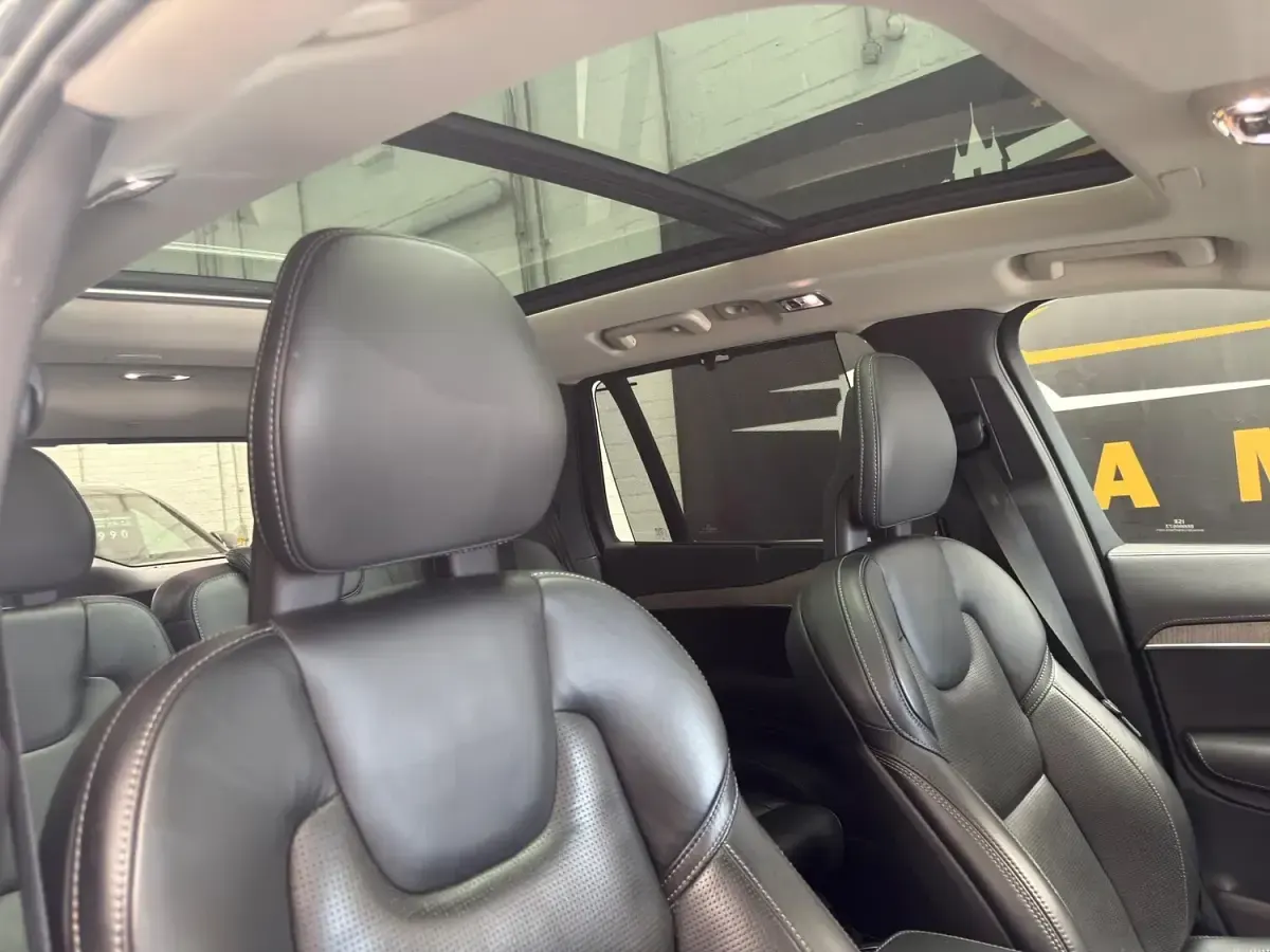 Used Volvo XC90 Inscription 235 HP (172 kW) 2021 Grey SUV