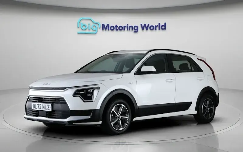 Used Kia Niro 141 HP (103 kW) 2023 White SUV