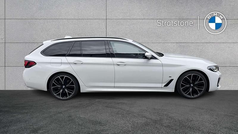 Used BMW 520 M Sport 187 HP (137 kW) 2023 White Estate