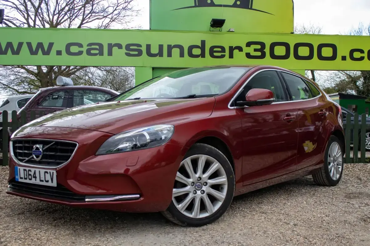 Usado Volvo V40 SE 115 HP (84 kW) 2014 Vermelho Citadino