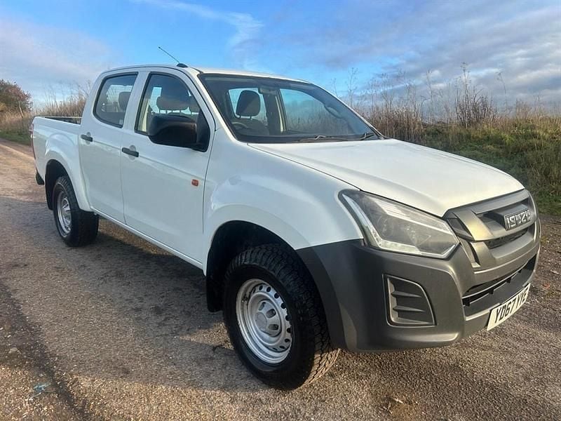 White Used 2017 Isuzu D-Max Pickup | £7,690 (Fair price) - Image 1/4