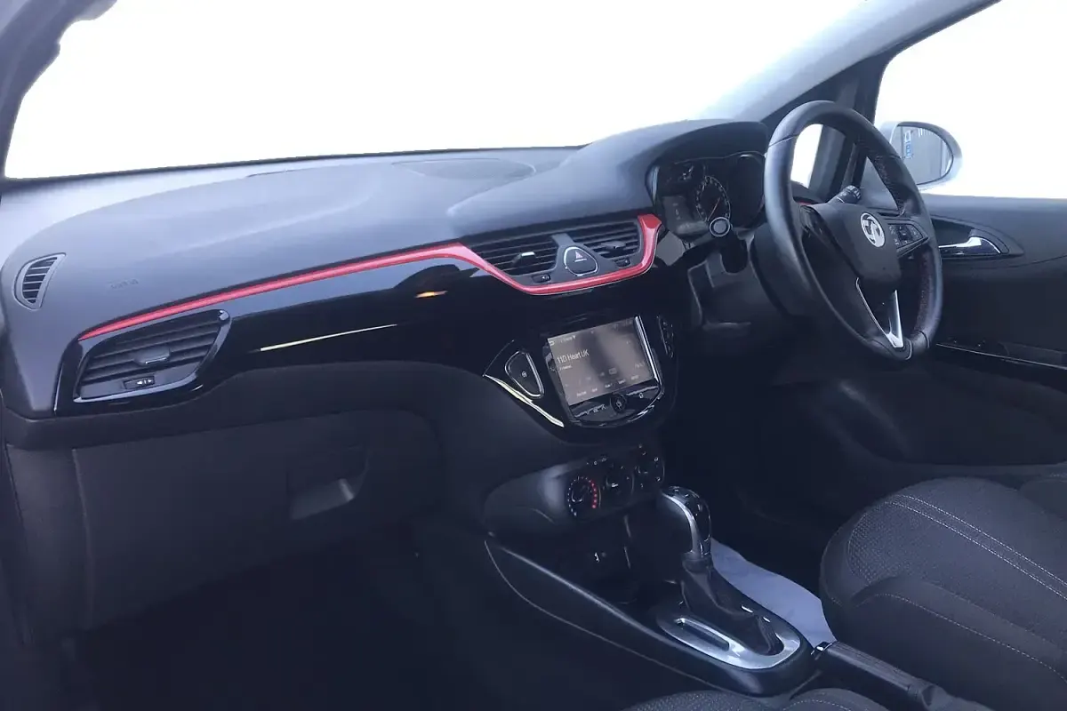 Used Vauxhall Corsa SRi 90 HP (66 kW) 2016 Hatchback