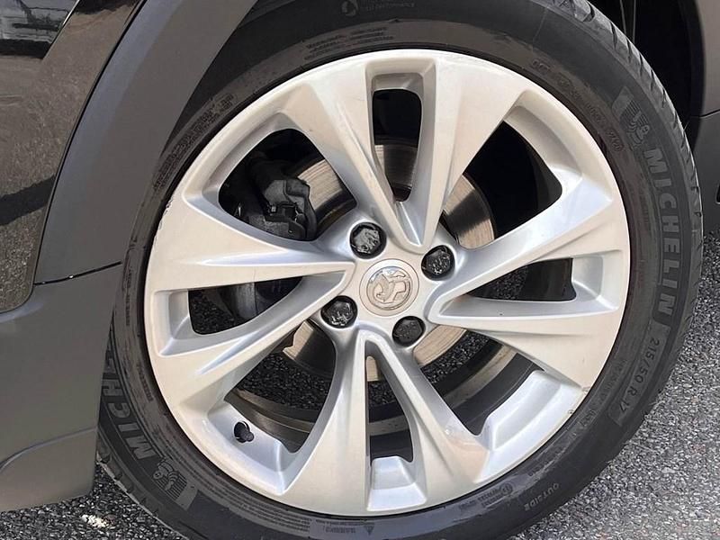Used Vauxhall Crossland X 2019 Black SUV