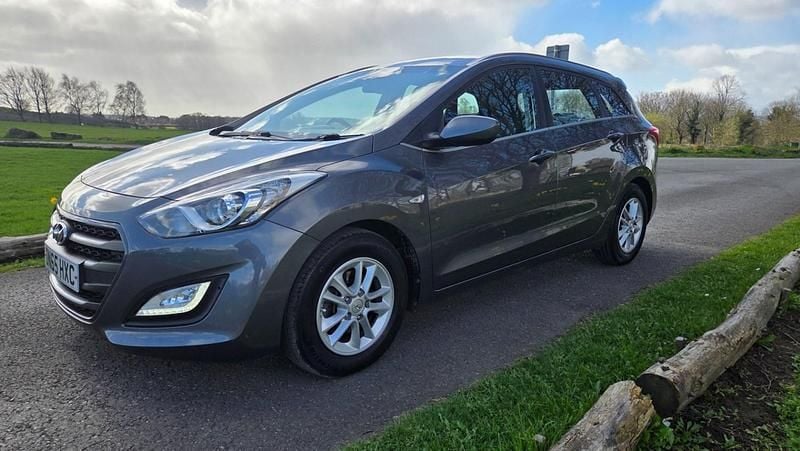 Used Hyundai i30 SE 2015 Grey Estate