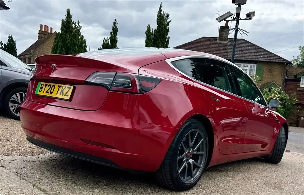 Used Tesla Model 3 Standard Range 366 kW (498 HP) 2020 Red Sedan