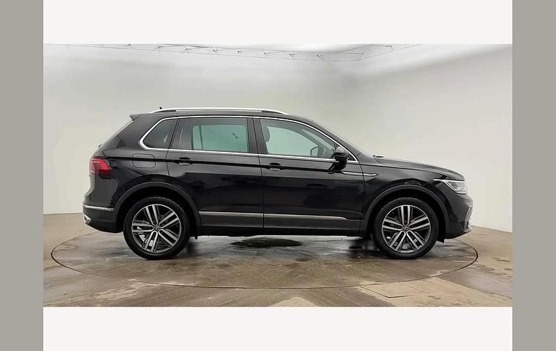 Used VW Tiguan Elegance 190 HP (139 kW) 2022 Black SUV