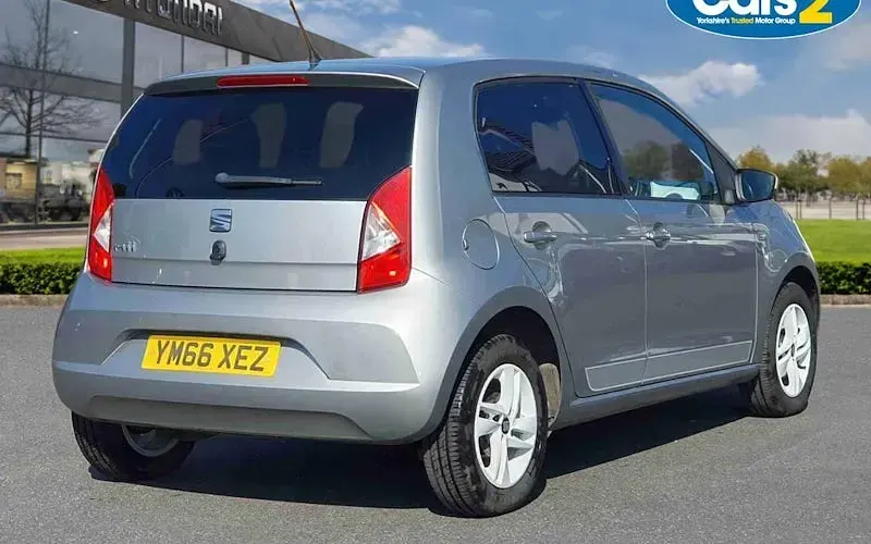 Used Seat Mii Design 60 HP (44 kW) 2017 Silver Hatchback