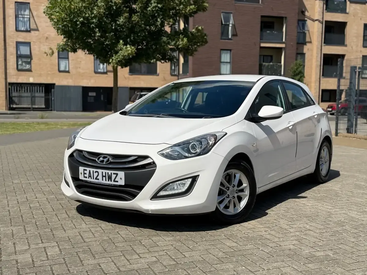 Used Hyundai i30 Active 2012 White Hatchback
