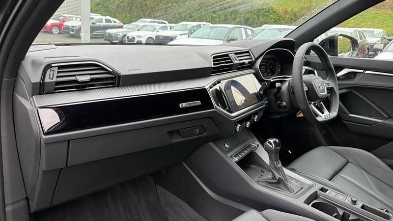 Used Audi Q3 Black Edition 150 HP (110 kW) 2025 Grey SUV