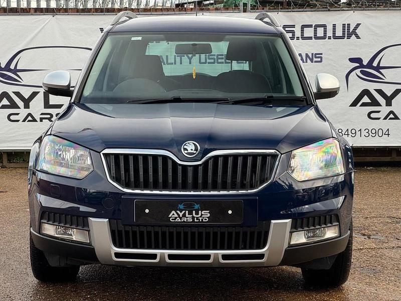 Used Skoda Yeti SE 110 HP (80 kW) 2016 Blue SUV