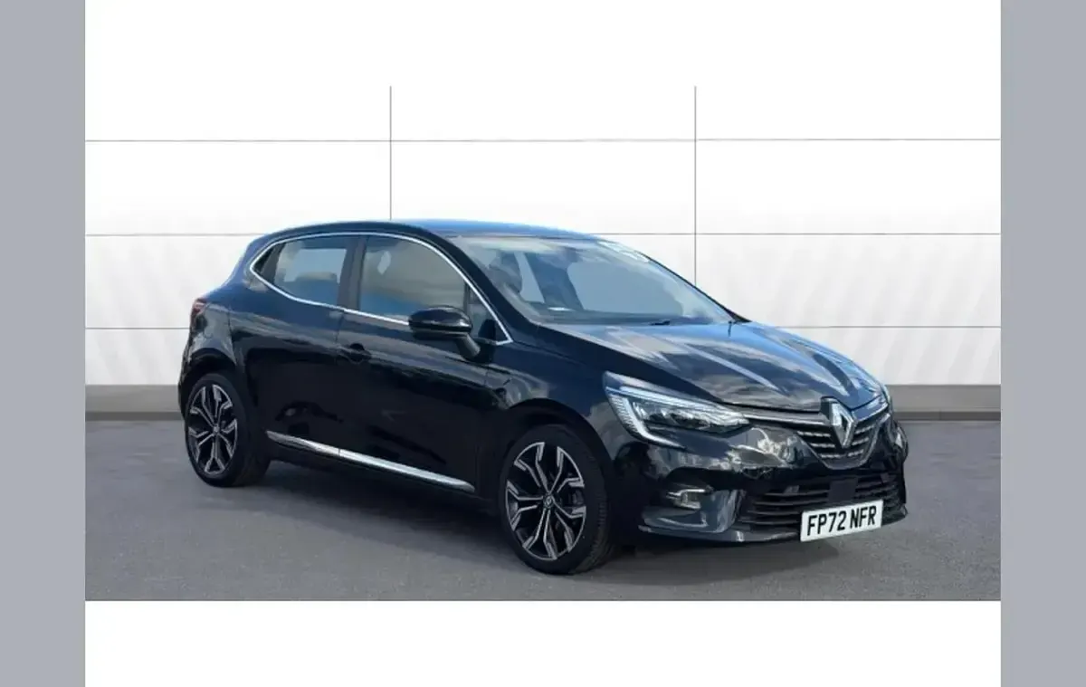 Używany Renault Clio V SE 90 KM (66 kW) 2022 Hatchback