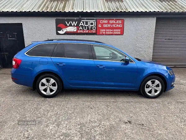 Used Skoda Octavia SE Technology 116 HP (85 kW) 2019 Blue Estate
