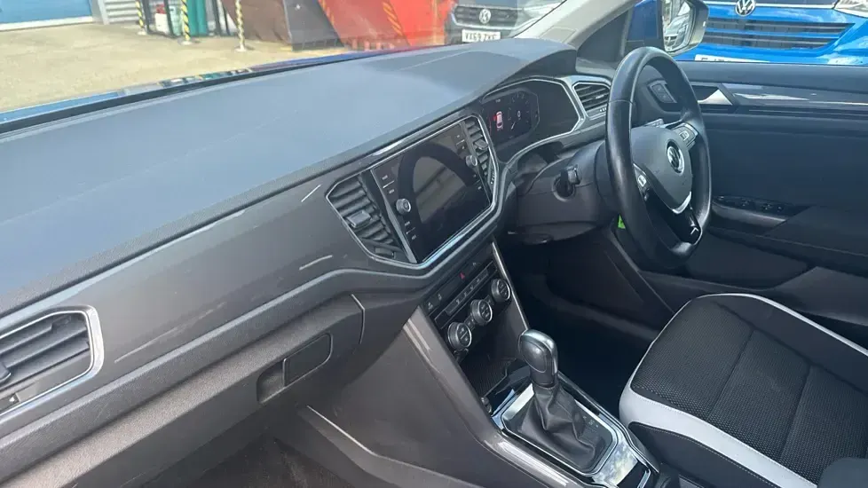 Used VW T-Roc SEL 150 HP (110 kW) 2021 Ravenna blue SUV