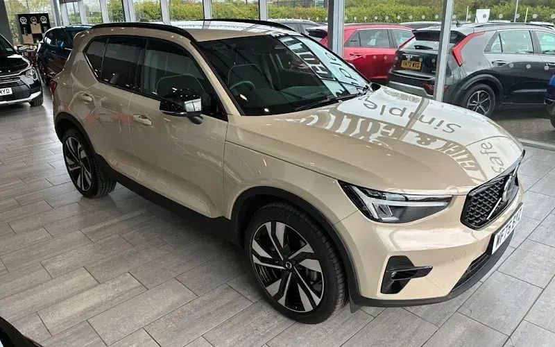 Used Volvo XC40 Plus 197 HP (144 kW) 2026 SUV