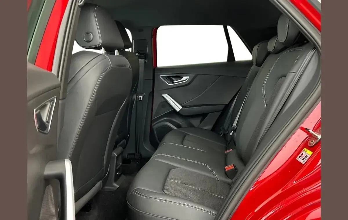 Used Audi Q2 S-Line 147 HP (108 kW) 2023 Red SUV