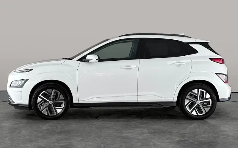 Used Hyundai Kona Premium 150 kW (204 HP) 2022 White SUV