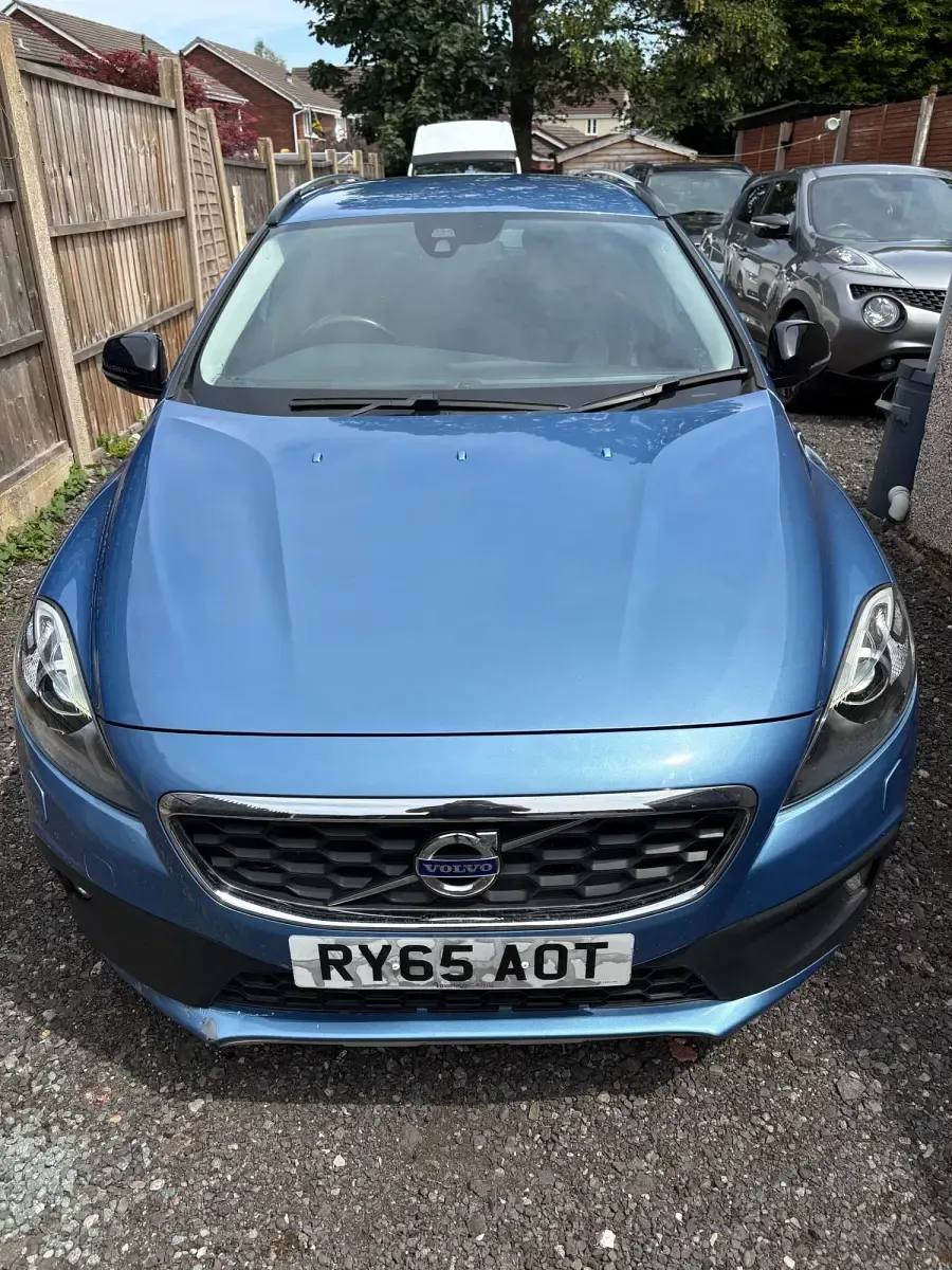 Usado Volvo V40 2016 Azul Citadino