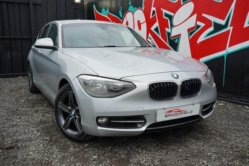 Used BMW 120 Sport Line 184 HP (135 kW) 2011 Silver Hatchback