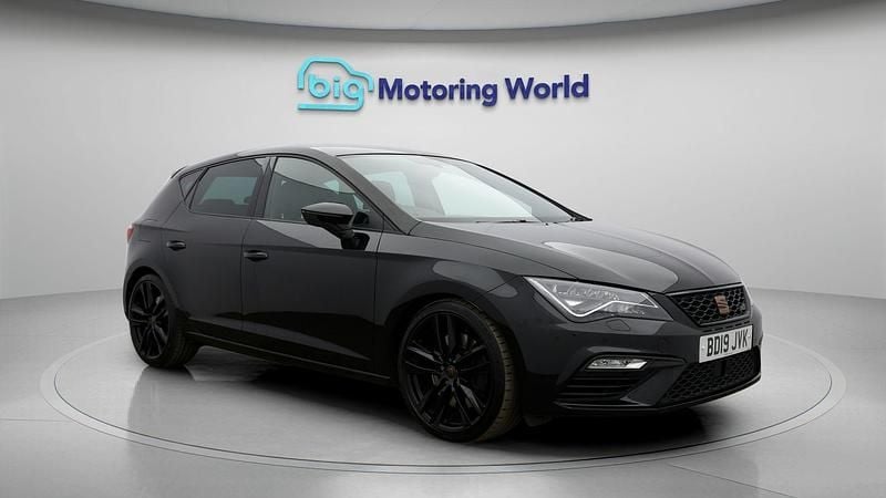 Used Seat Leon Cupra 290 290 HP (213 kW) 2019 Black Hatchback