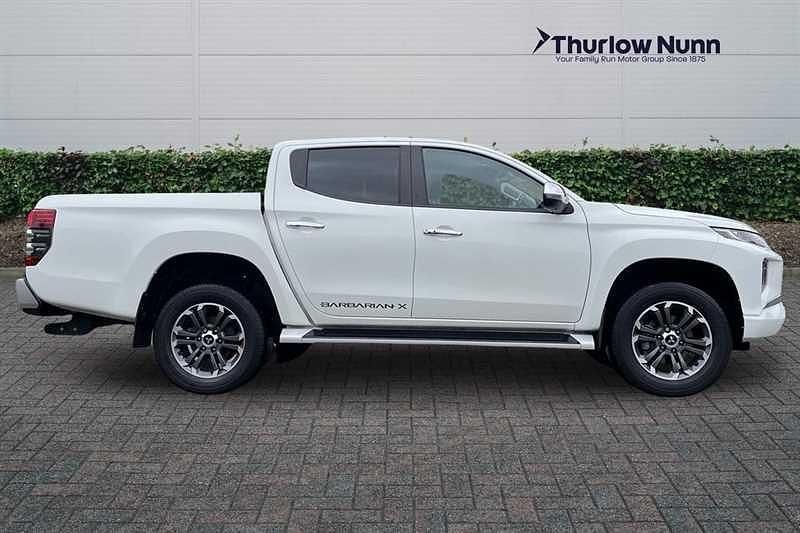 Used Mitsubishi L200 150 HP (110 kW) 2020 White Pickup