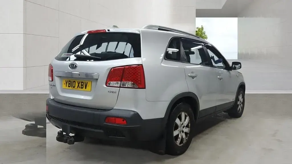 Used Kia Sorento 2010 Silver SUV