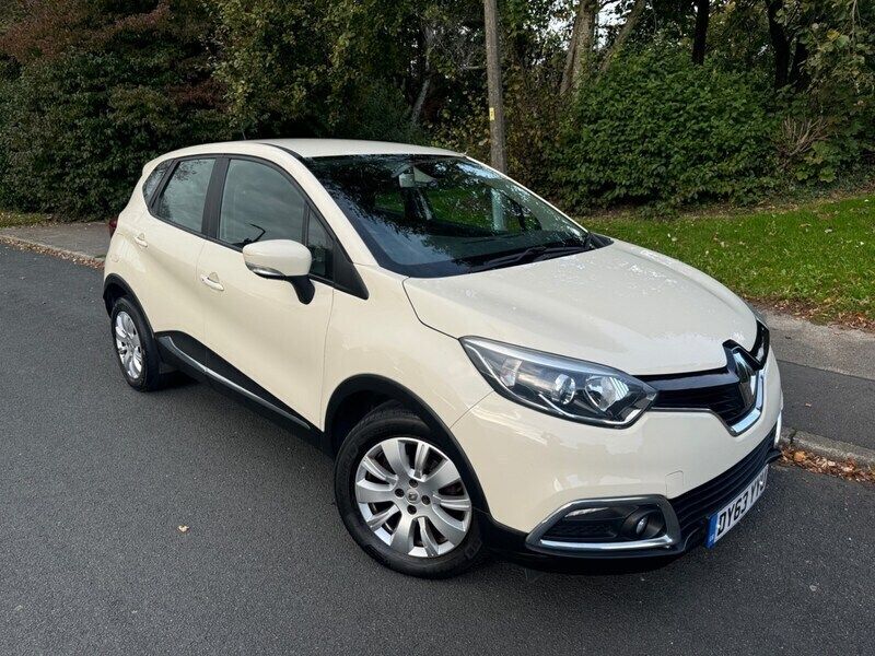 Cream Used 2013 Renault Captur Expression+ SUV | £3,495 (Expensive) - Image 1/4