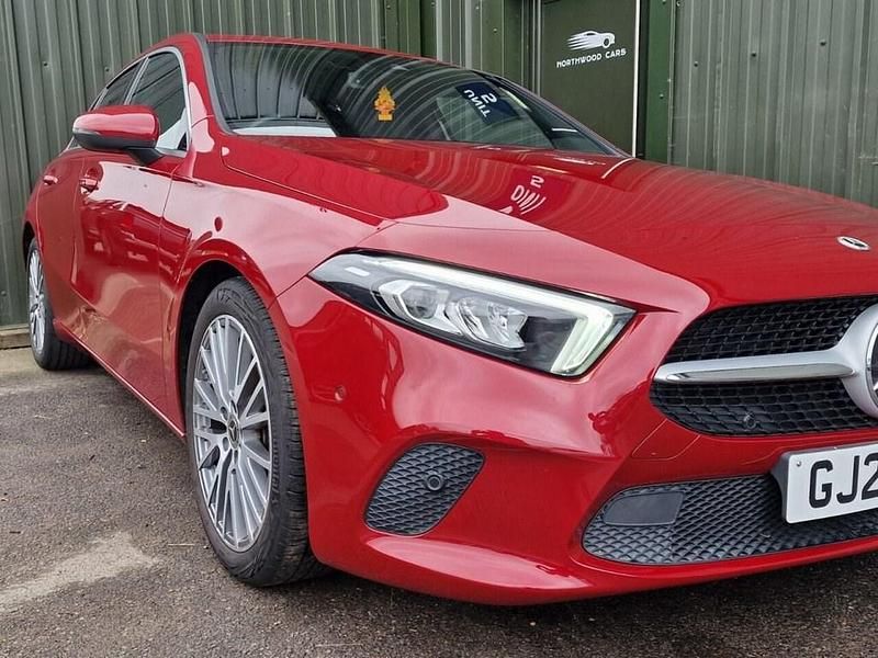 Used Mercedes A180 Executive 116 HP (85 kW) 2022 Red Hatchback
