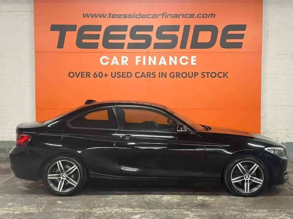 Used BMW 220 Sport Line 190 HP (139 kW) 2015 Black Coupe