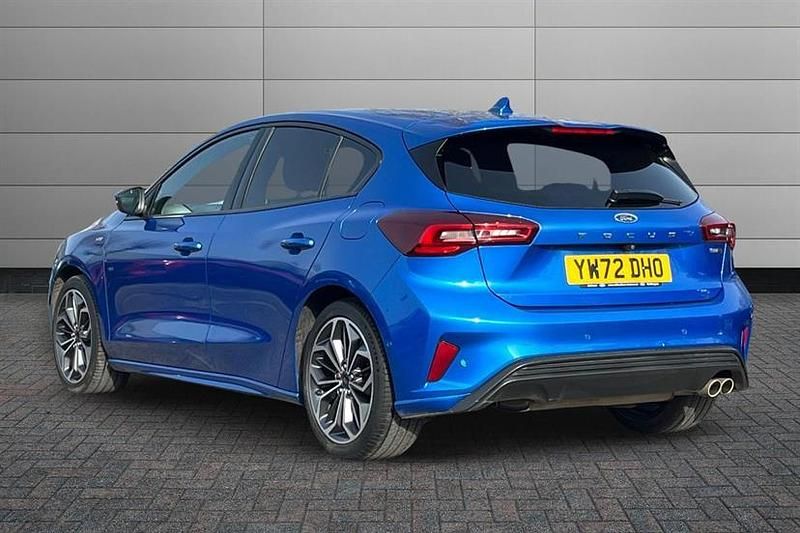 Used Ford Focus ST-Line 155 HP (114 kW) 2023 Blue Hatchback
