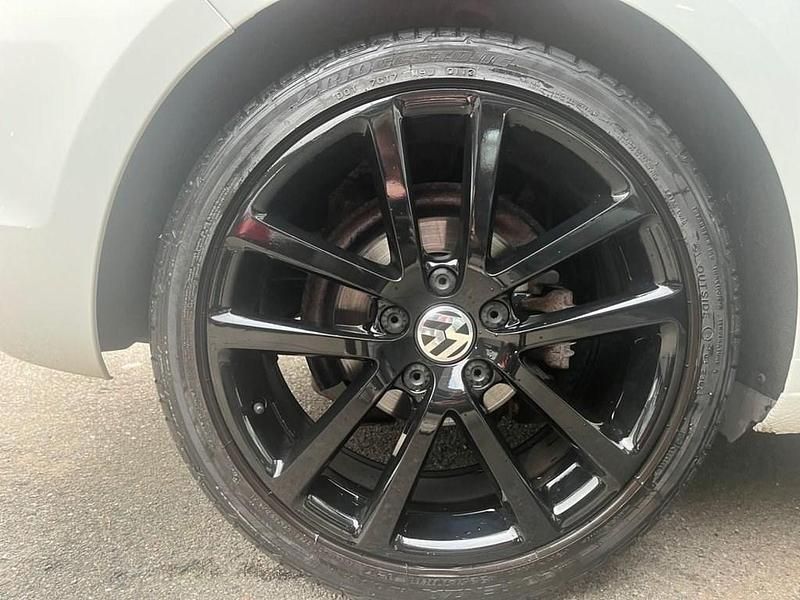 Used VW Golf Cabriolet GT 140 HP (102 kW) 2014 White Cabriolet