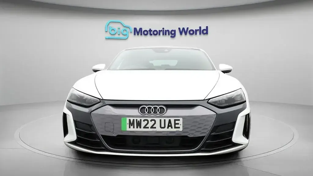 Used Audi e-tron GT quattro 494 kW (673 HP) 2022 White Sedan