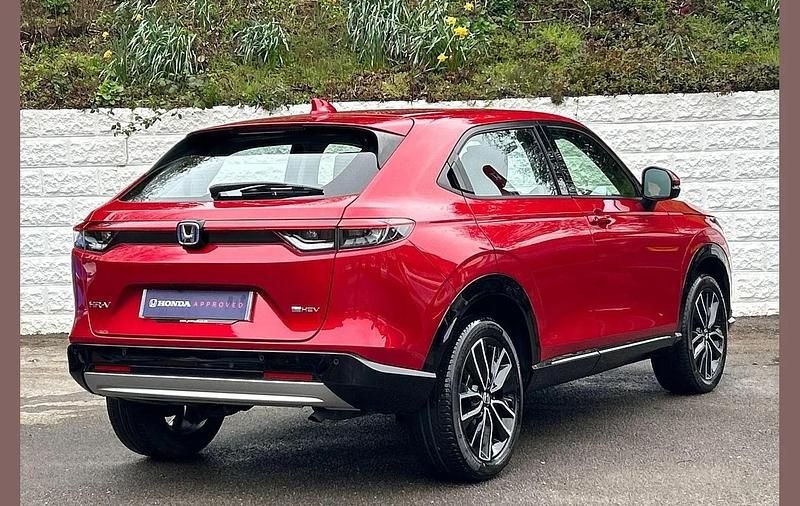 Used Honda HR-V Advance 131 HP (96 kW) 2023 Crystal red SUV