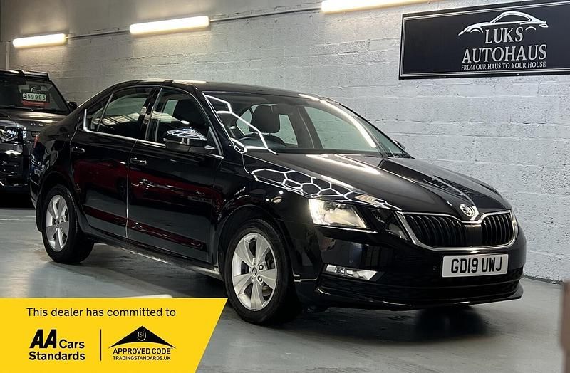 Used Skoda Octavia SE Technology 115 HP (84 kW) 2019 Black Hatchback