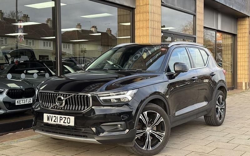 Black Used 2021 Volvo XC40 Inscription SUV | £24,995 (Fair price) - Image 1/4