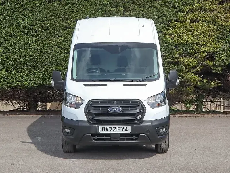 Second-hand Ford Transit 130 CP (95 kW) 2022 Alb Van