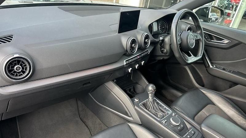 Used Audi Q2 S-Line 116 HP (85 kW) 2018 Black SUV