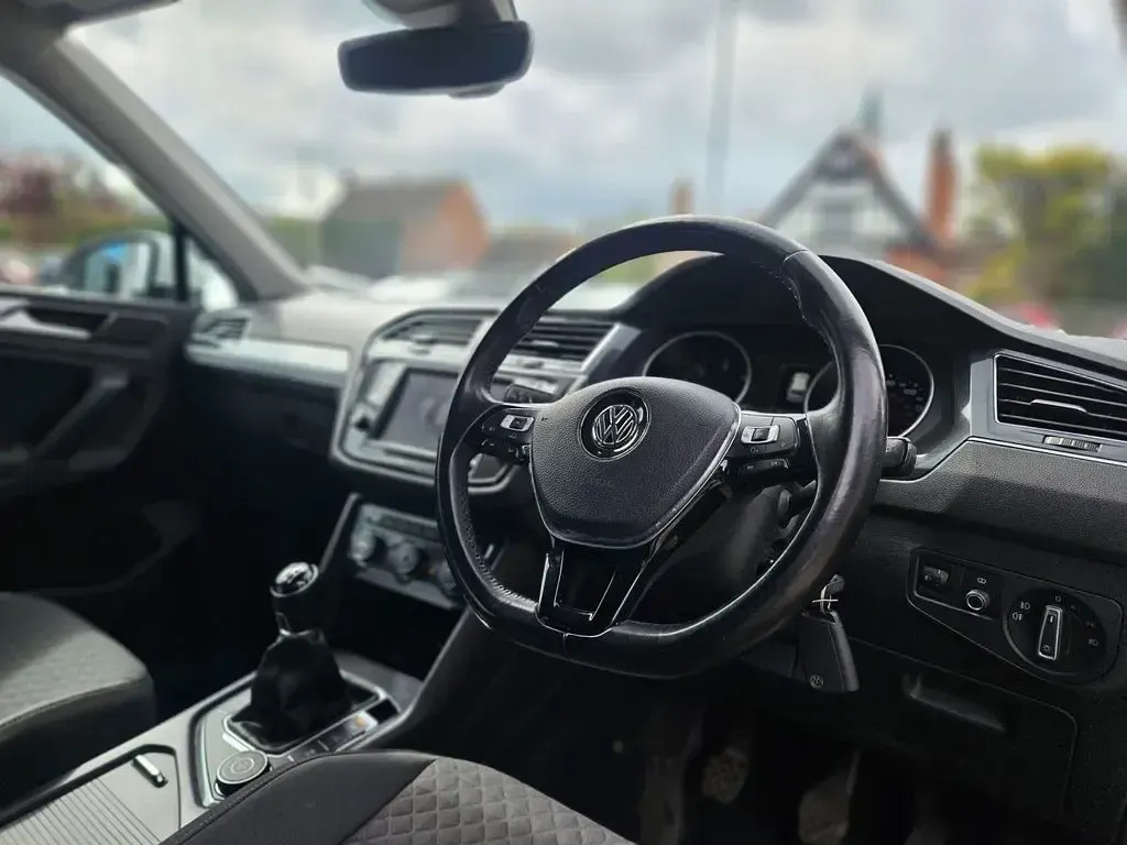 Used VW Tiguan SE 150 HP (110 kW) 2017 White SUV