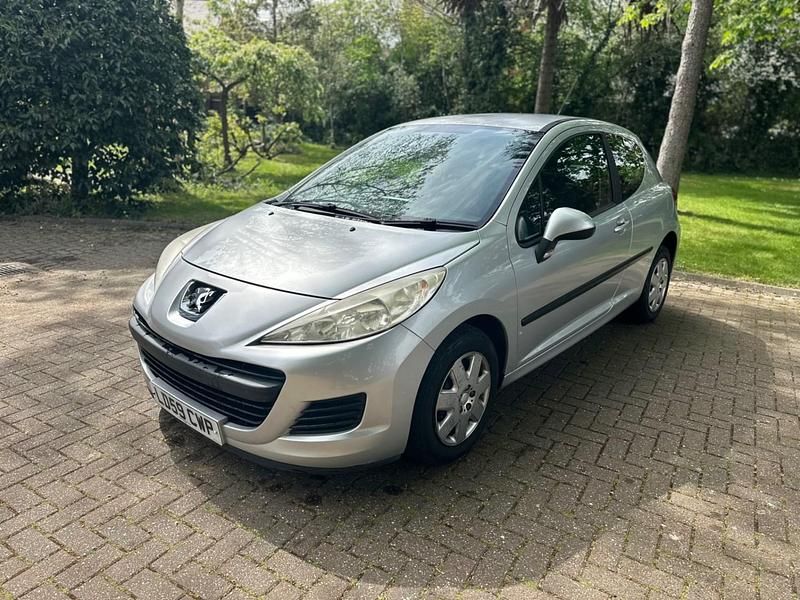 Begagnad Peugeot 207 S 2009 Silver Halvkombi